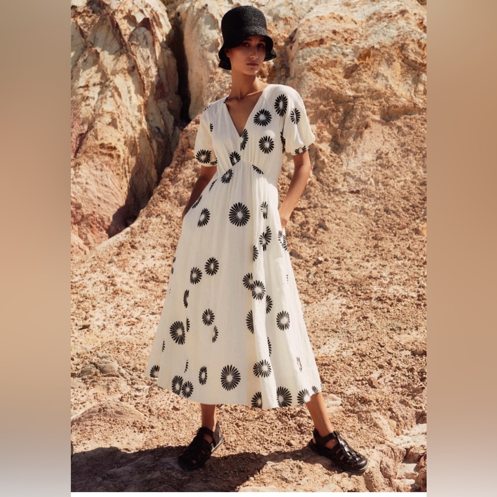ME+EM Cheesecloth Modern Daisy Print Maxi Dress
